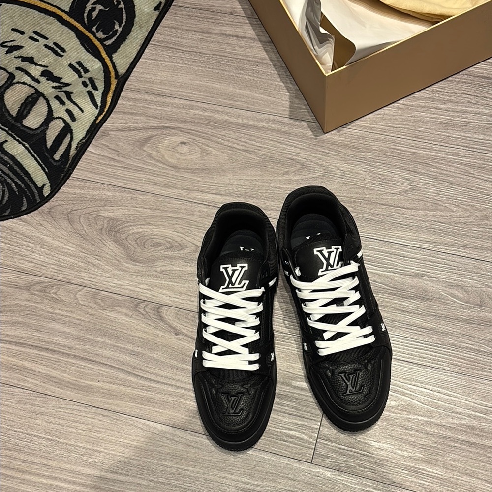 Louis Vuitton Black Sneakers